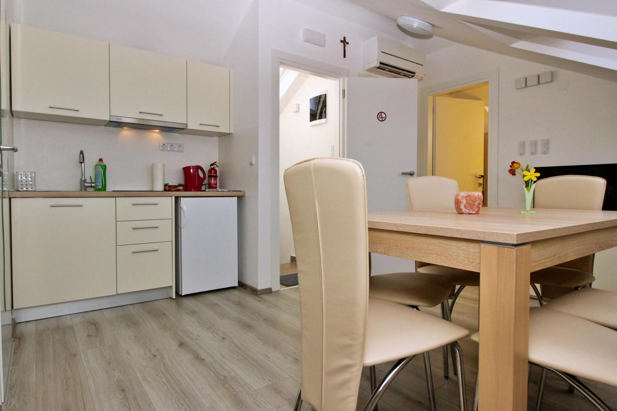 Apartment Ivo P. Šilo Buitenkant foto